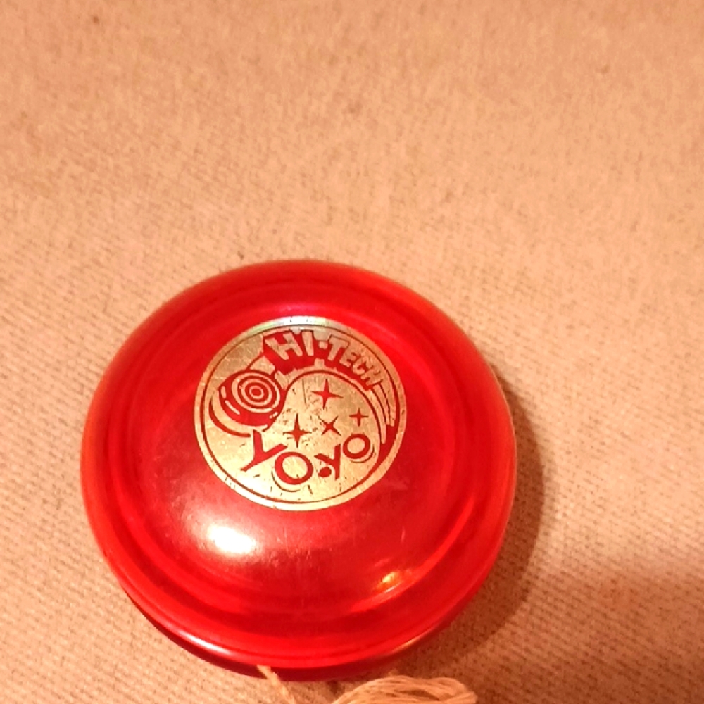 Hi-Tec Red Yo-Yo